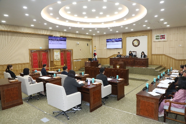 제211회 임시회 개회