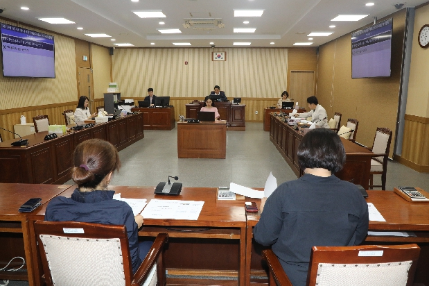 제213회 제1차 정례회 폐회중 제2차 운영위원회