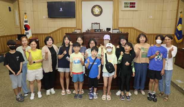 고마리 회원 및 자녀 의회 견학