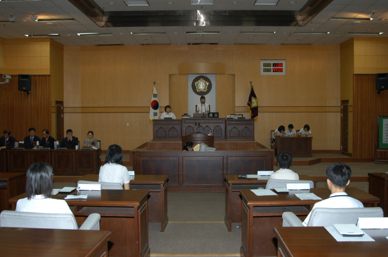화진중학교 청소년 모의의회-의사당(2004-08-24)