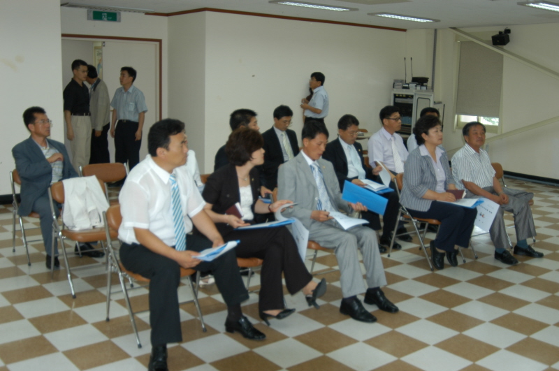 우수자치단체비교견학-이천시 도자기 축제 추진상황 설명(2006-08-24)