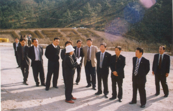 의원 비교 견학 (전남 화순군 고인돌공원)-2003.10.30